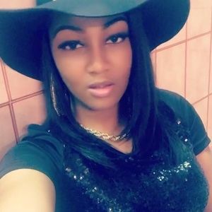 Meet your Posher, Jasmine