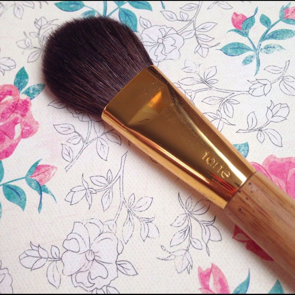 Tarte makeup brush
