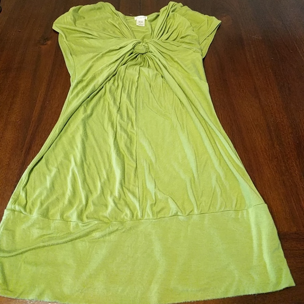 Sleeveless blouse