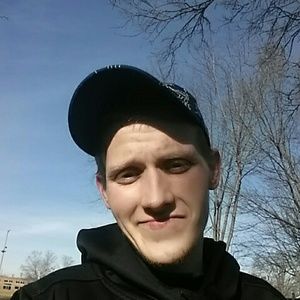 Meet your Posher, Devan