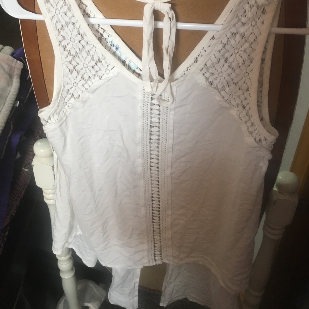 Flowy White Tanktop