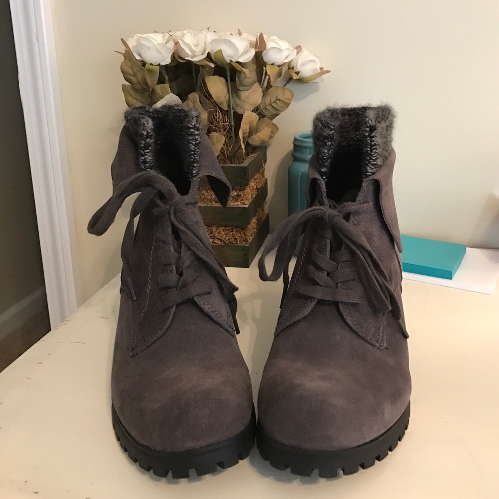 Lucky brand combat boots