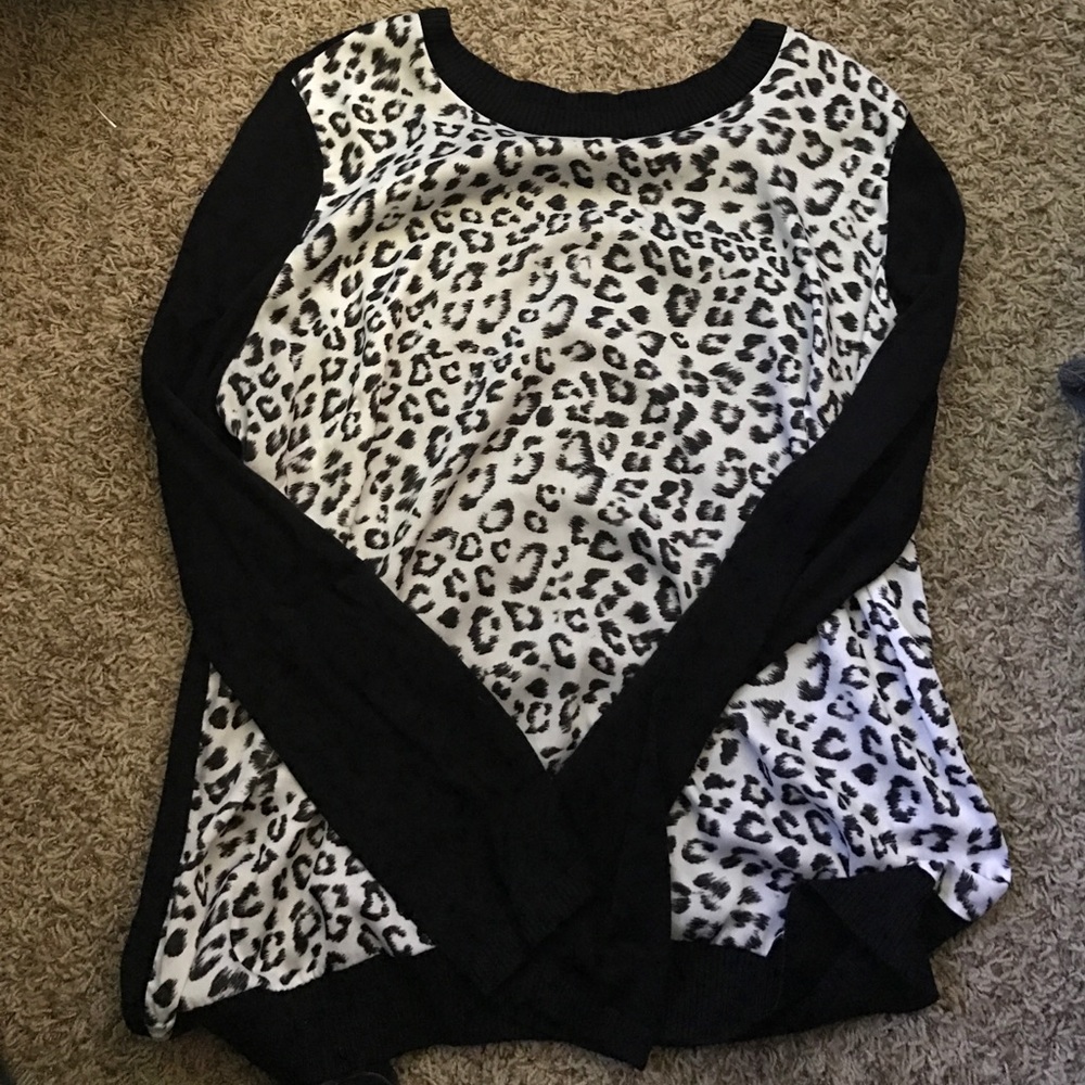 Cheetah blouse/sweater