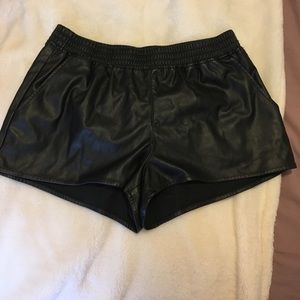 Faux leather shorts with stretchy waist band