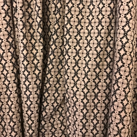 Patterned Dress - Picture 3 of 3