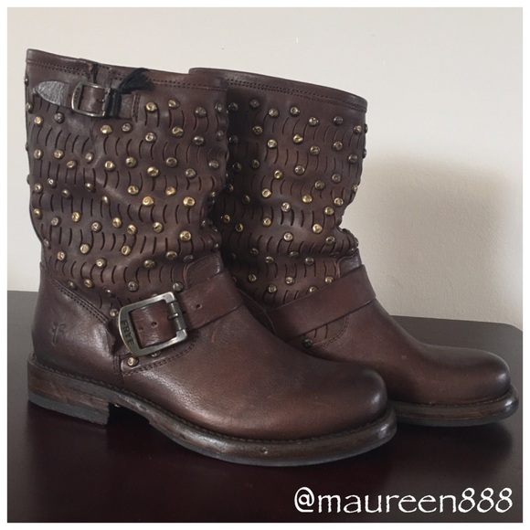 FRYE Jenna Cut Stud Short Boot [dark brown] - Picture 6 of 8