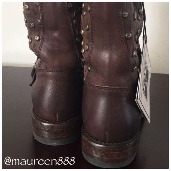 FRYE Jenna Cut Stud Short Boot [dark brown] - Picture 7 of 8