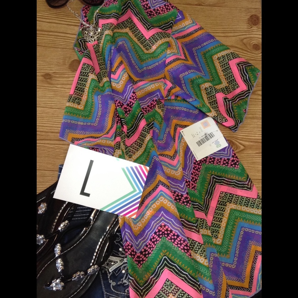 LuLaRoe Monroe (Accessories Not Included)