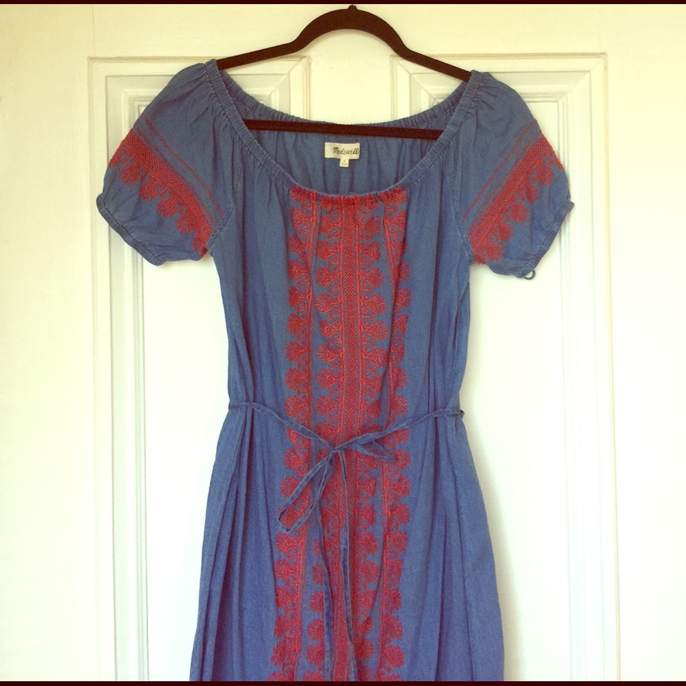 Sleeveless Embroidered Dress