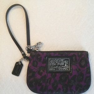 Coach wristlet! (Small)