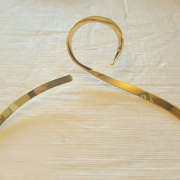 LOT of (12) - 16" Curly Q Gold Tone Choker / Collar Necklace (1 DOZEN) - Picture 3 of 4