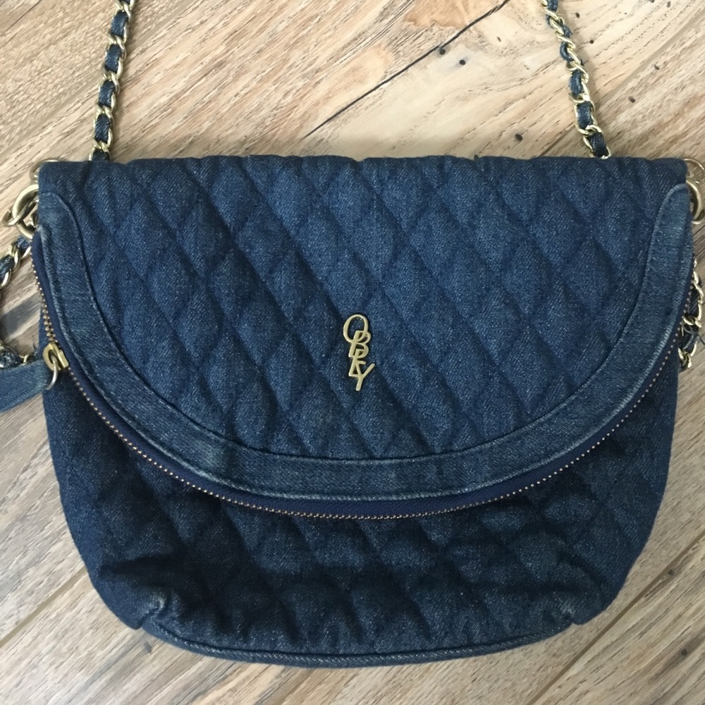 Obey purse