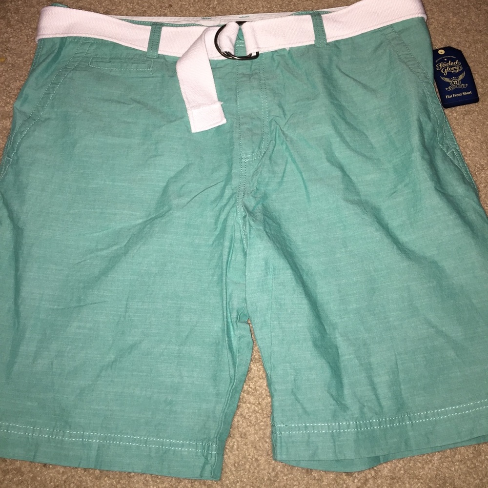 Men's never worn teal shorts