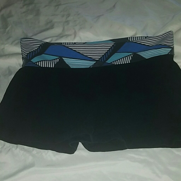 mossimo yoga shorts