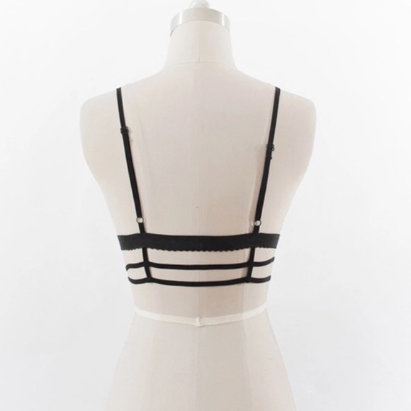 🌿 Black Cage Strappy Bralette - Picture 5 of 6