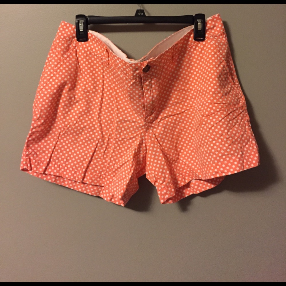 Old Navy size 14 shorts peachy coral white dots