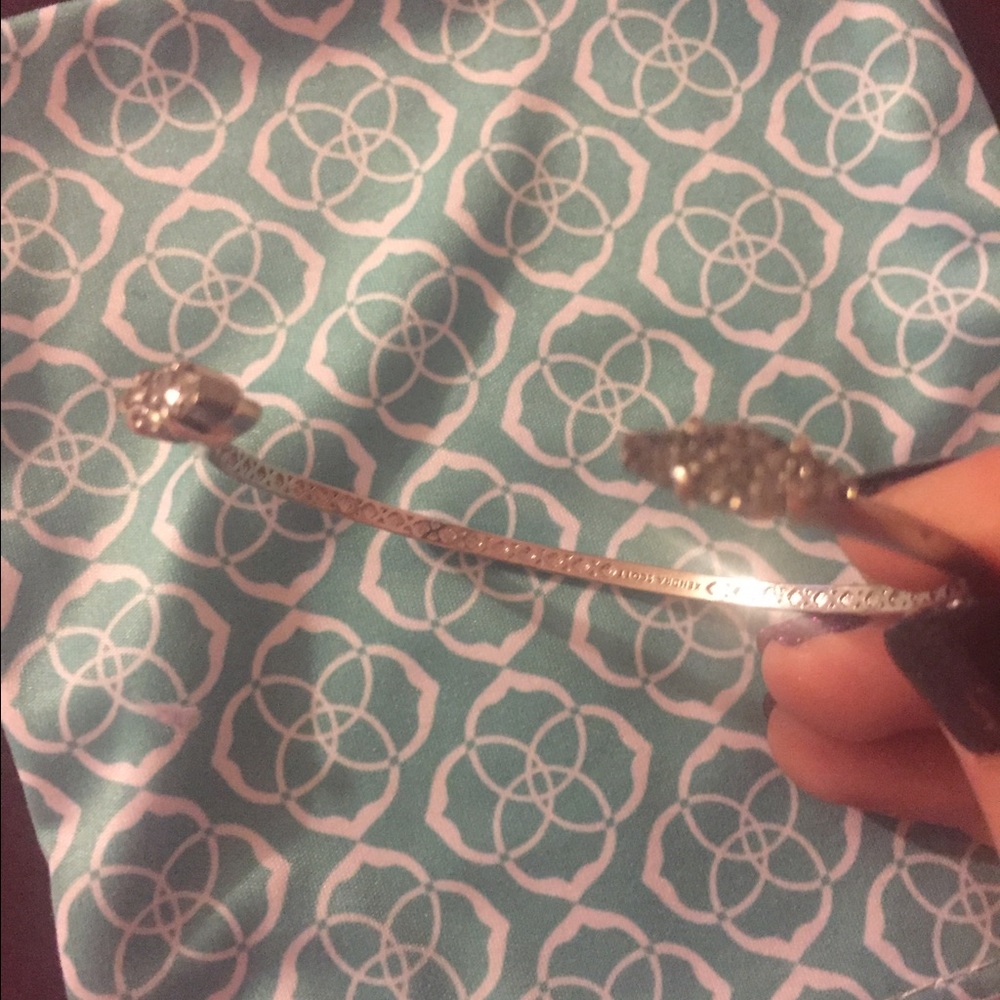 Kendra Scott bracelet