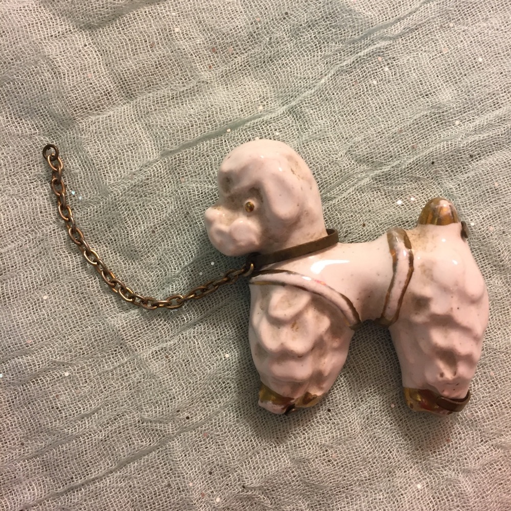 Vintage poodle pin. Dog brooch.