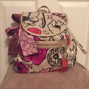 Coach purse backpack✨🌸 FREE bow!