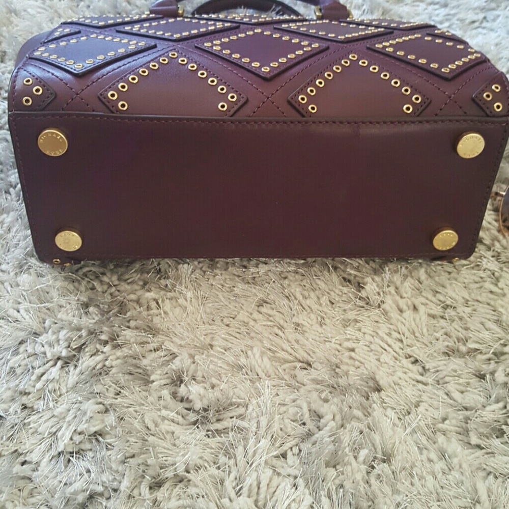 🚫SOLD🚫MICHAEL KORS GROMMET SATCHEL - Picture 3 of 7