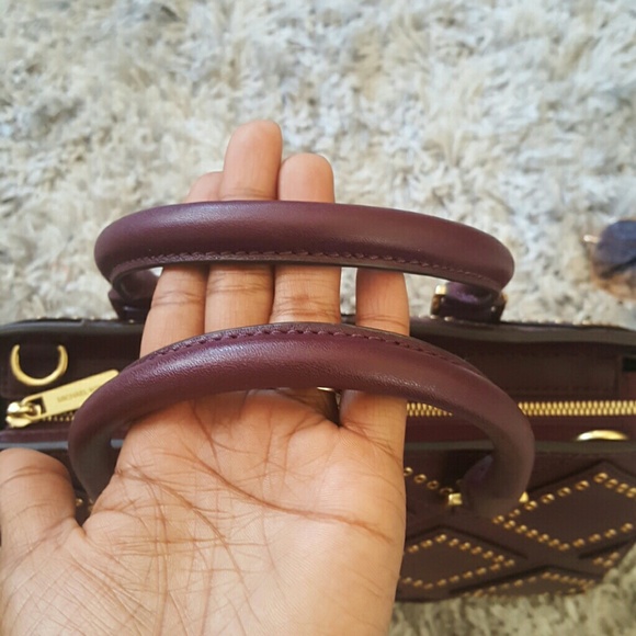 🚫SOLD🚫MICHAEL KORS GROMMET SATCHEL - Picture 4 of 7