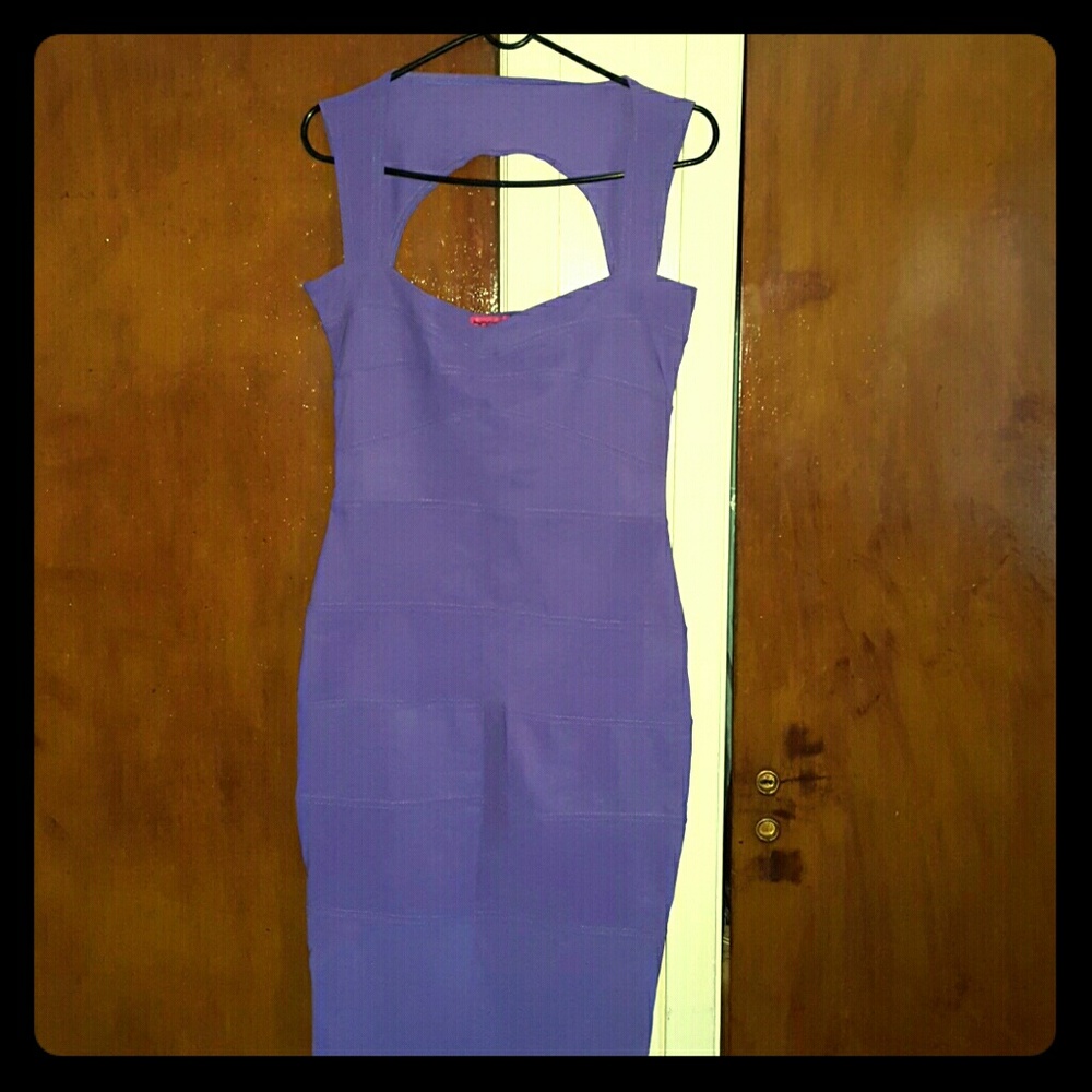 Purple Shift dress w/cutout back