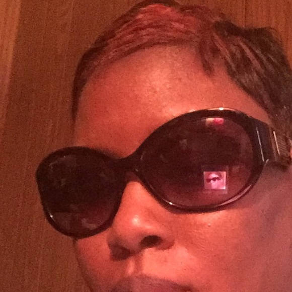 Coach Sunglasses - Picture 5 of 6