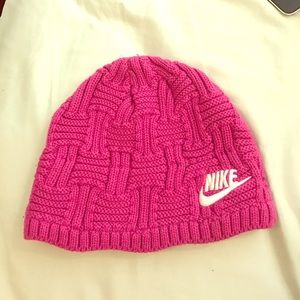 ⚠️⚠️NIKE beanie⚠️⚠️