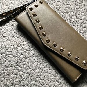 Olive green Aldo clutch