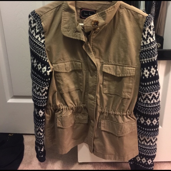 Jacket - Picture 1 of 2