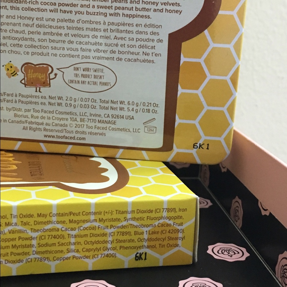 Too Faced Peanut Butter & Honey Palette - Picture 2 of 4