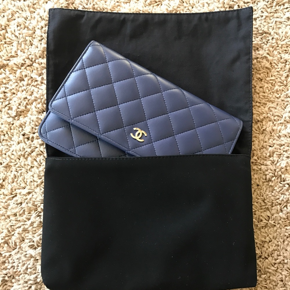Chanel WOC Lambskin in Navy AUTHENTIC