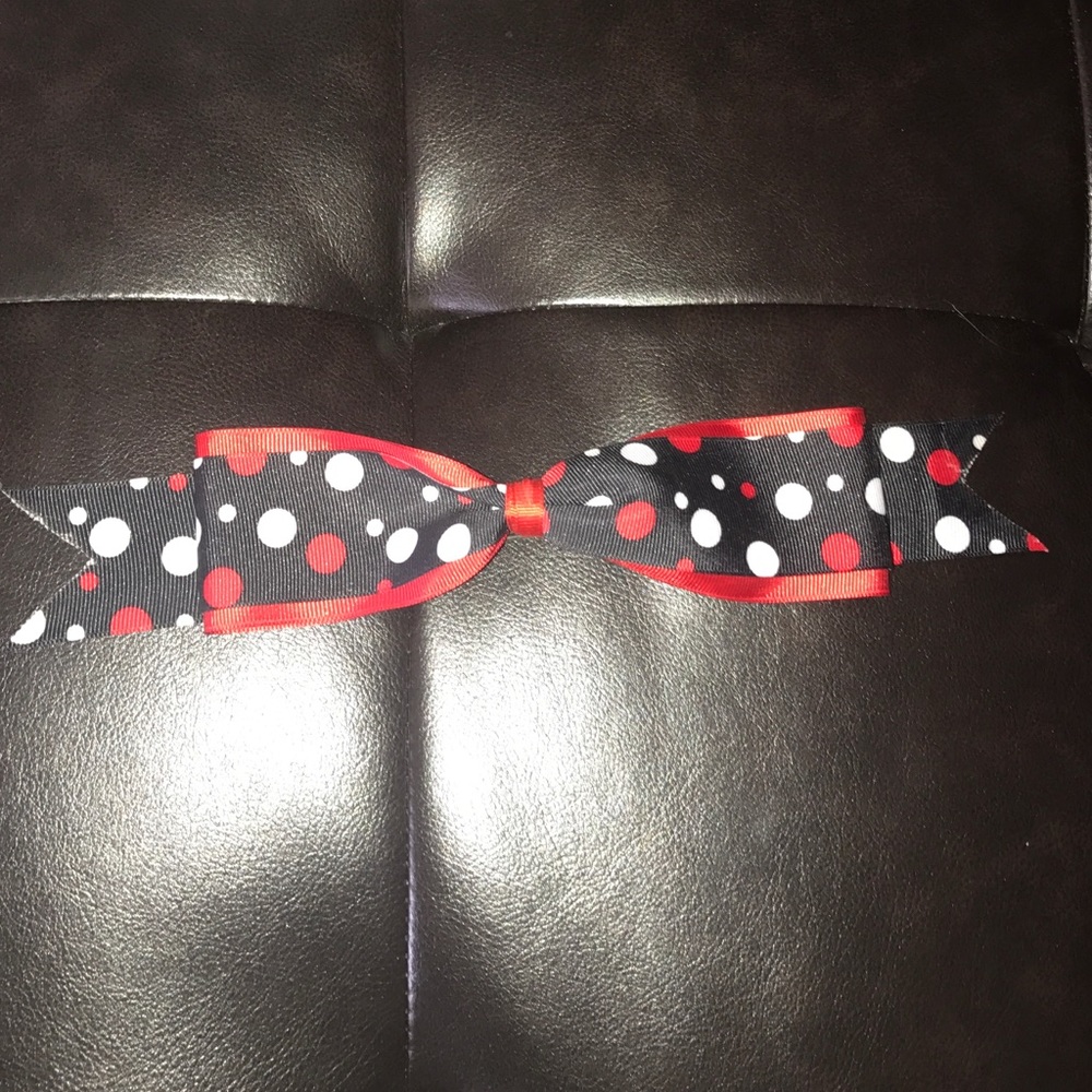 Bows - Picture 3 of 3