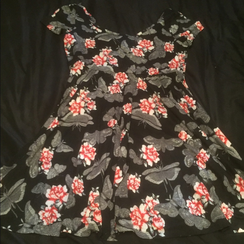 NWOT Hot Topic Dress 🎊 free jewelry with buy!
