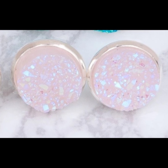 Store closing - Picture 2 of 4