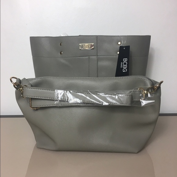 Last one 5⭐️rated BCBG Paris set of 2 bags - Picture 4 of 9