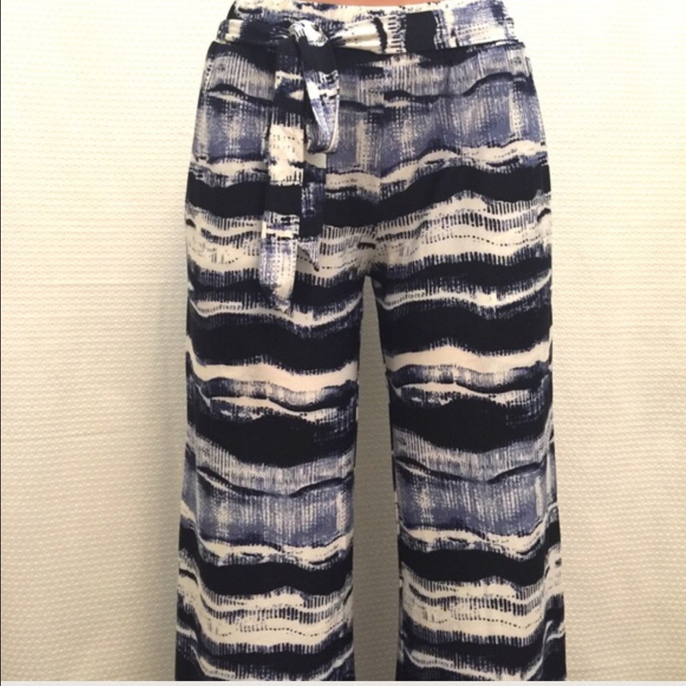 Very J Wide Leg Pants - Picture 4 of 4