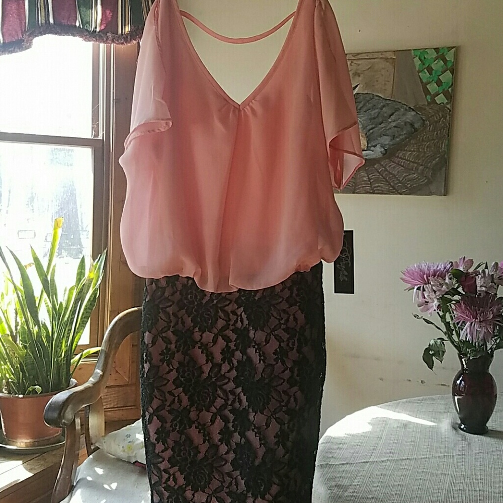 Profile dress