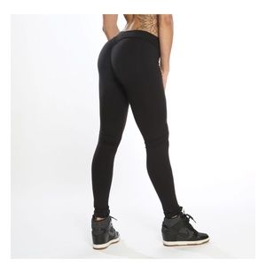 Celestial Bodiez Classic Low Rise Scrunch Leggings