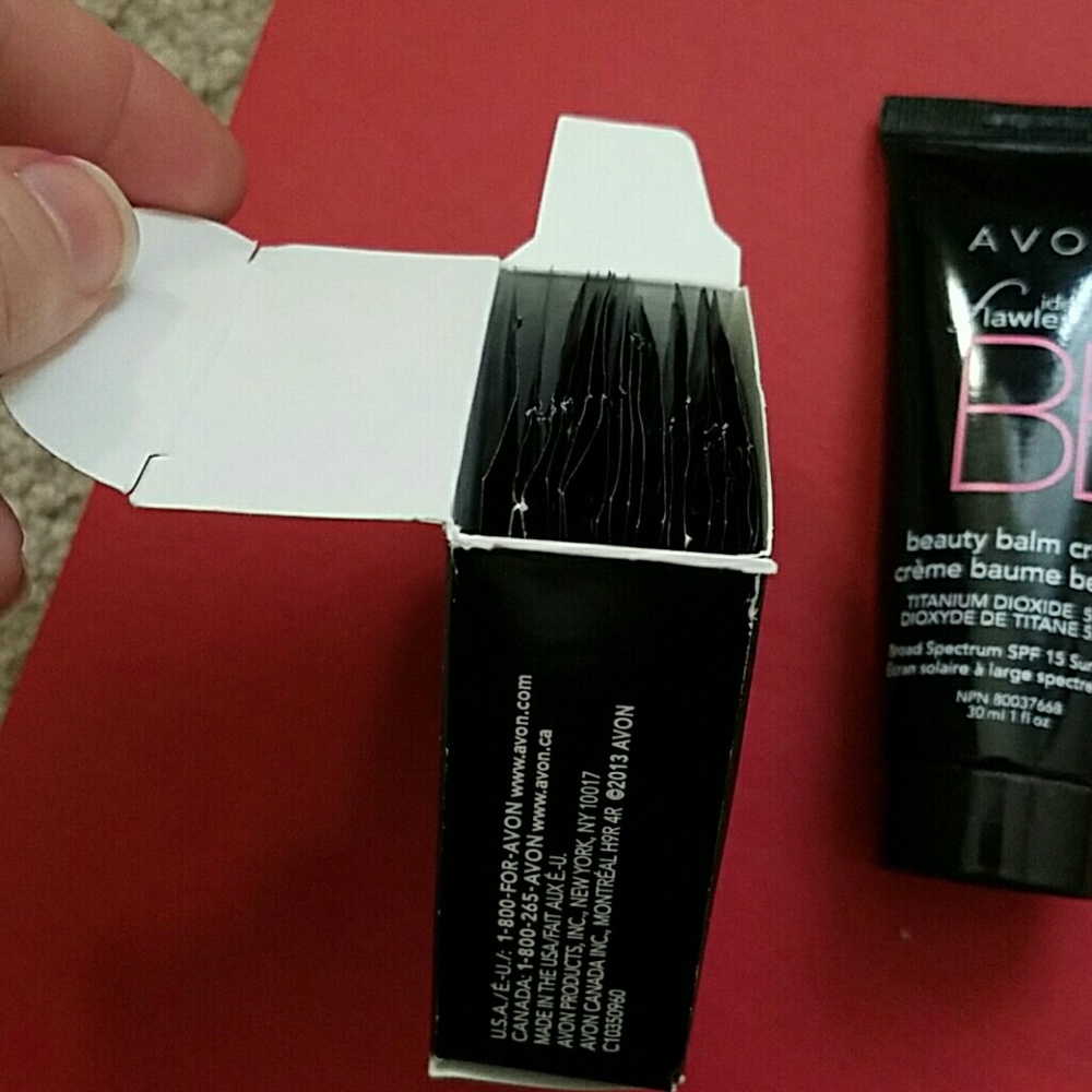 Avon - Picture 2 of 3