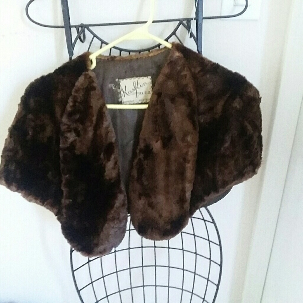 Authentic vintage beaver fur capelet...make offer
