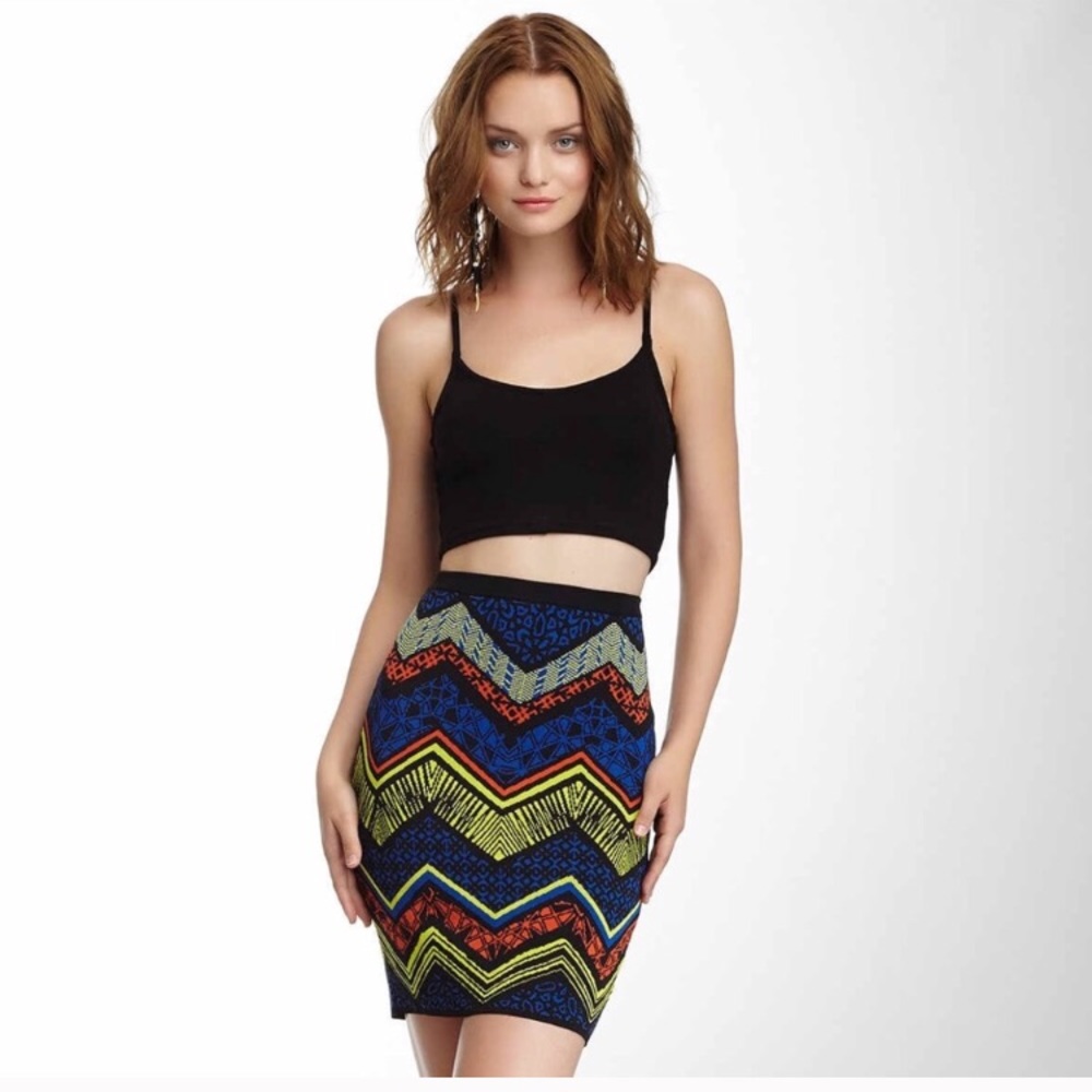 Sexy cropped sweater top and skirt nwot