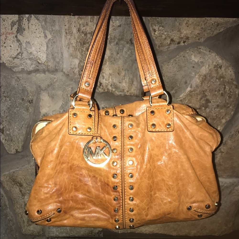 ***SOLD**Michael Kors gorgeous camel leather