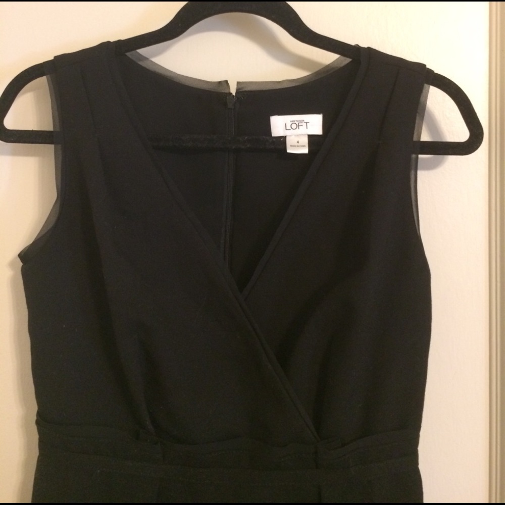 Knee length, black, chiffon trim LOFT dress