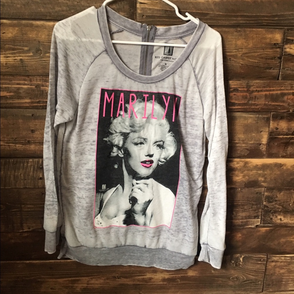 RCE  Marilyn Monro women's long sleeve top medium