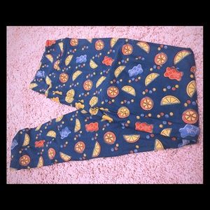 LuLaRoe One Size Gummi Bear Leggings