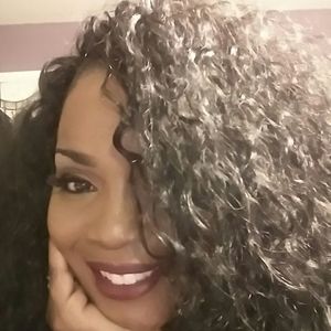 Meet your Posher, Rachelle