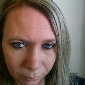 Meet your Posher, Kendra