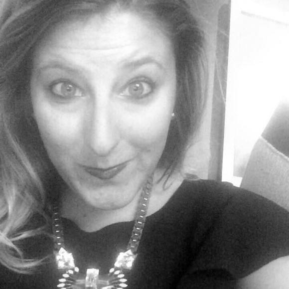 Meet your Posher, Aimée - Picture 1 of 1