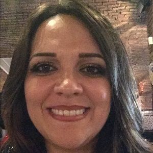 Meet your Posher, Yamely
